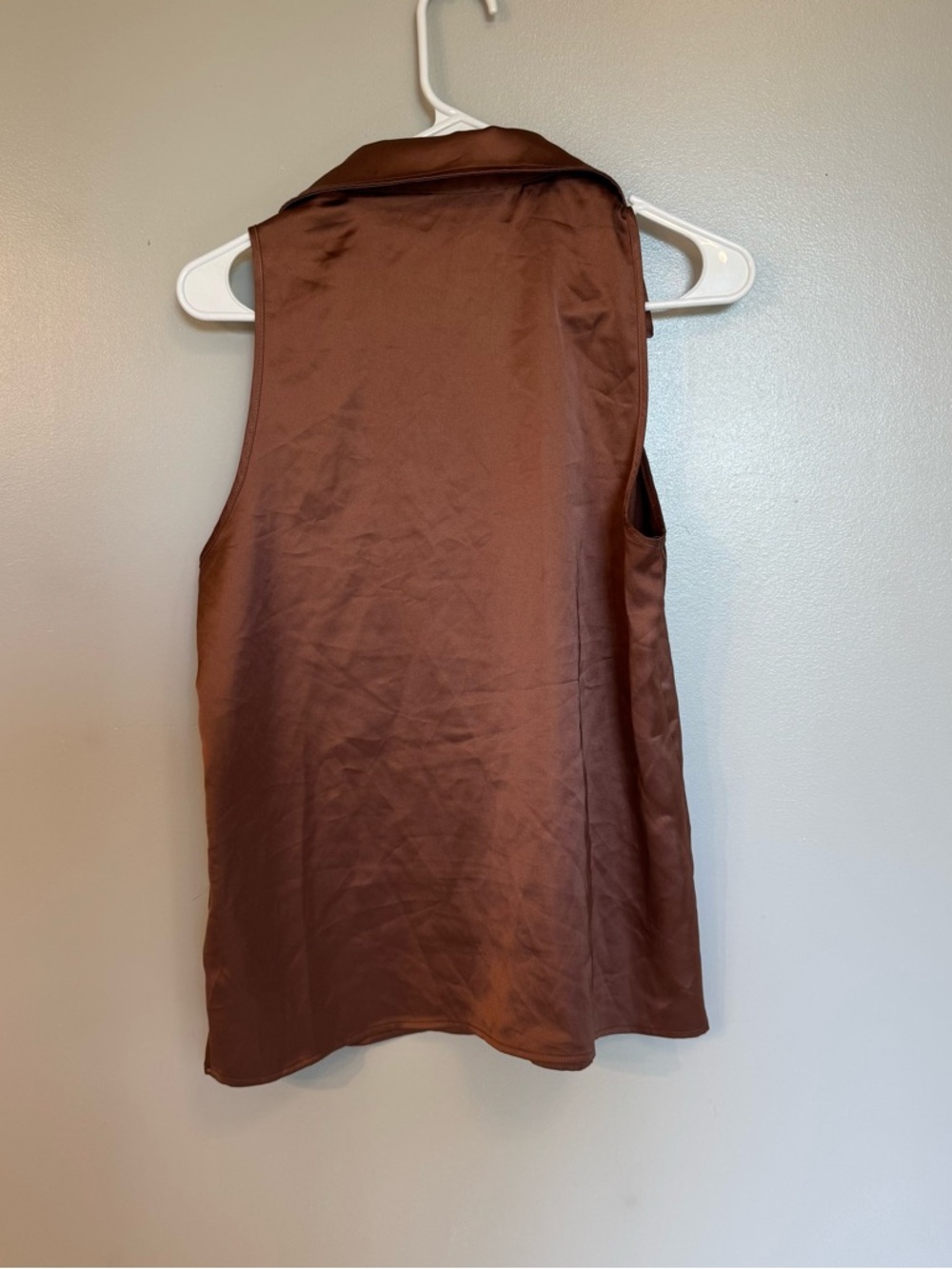 Sincerely Jules Silky Tank - Picture 6 of 7